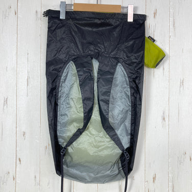 【OneSize グリーン系】 Sea To Summit ( シートゥーサミット ) ウルトラシル ドライ デイパック Ultra Sil Dry Day Pack ナイロン バッグ ストレージ バックパック デイパック 容量【～29L】 z00058669  デ