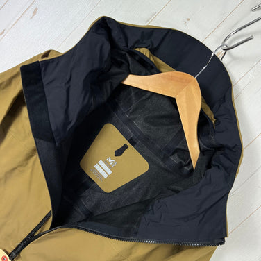 【Men's M ベージュ系】 Millet ( ミレー ) ティフォン 50000 ウォーム ストレッチ ジャケット Typhon 50000 Warm Stretch Jacket ナイロン ウェア トップス アウター ジャケット ハードシェル z0005640