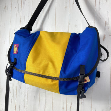 【OneSize ブルー系】 1996 Timbuk2 ( ティンバック ツー ) クラシック メッセンジャーバッグ L Classic Messenger Bag L ビンテージ オリジナル 入手困難 旧タグ コーデュラナイロン製 ウクライナカラー バッグ スト