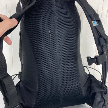【OneSize ブラック系】 Karrimor ( カリマー ) AR 18 バッグ ストレージ バックパック デイパック 容量【～29L】 z00060317  デイパック 容量【～29L】 バックパック バッグ ストレージ