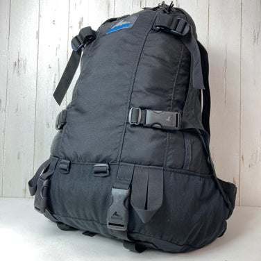 均码黑色 1996 年 Gregory Day 半包（黑色） - 停产型号，难以找到（蓝色标签，旧标签） - 尼龙收纳背包，容量：30L-54L