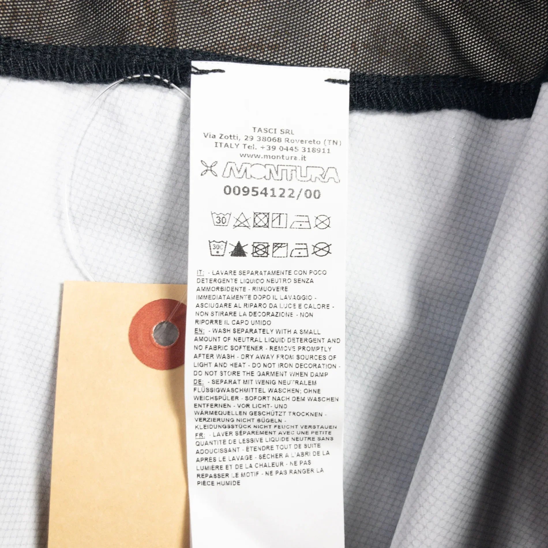 【Men's XL ブラック系】 Montura ( モンチュラ ) ドラゴンフライ カバー バミューダ DRAGONFLY COVER BERMUDA ナイロン ウェア ボトムス ショーツ ショートパンツ レインシェル z00051111 レインシェル ショーツ - 【公式】2ndGEAR（セカンドギア）Webショップ【登山用品・アウトドア用品専門 買取販売店】