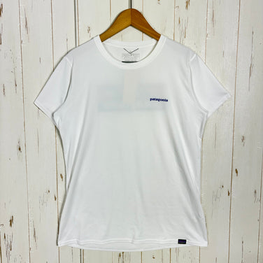 【Women's S ホワイト系】 2021 Patagonia ( パタゴニア ) キャプリーン クール デイリー グラフィック シャツ Capilene Cool Daily Graphic Shirt BOLW / Boardshort Logo: White 吸