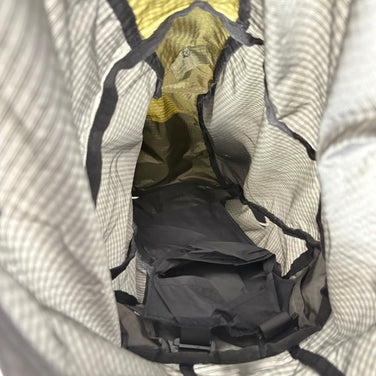 【M グリーン系】 Six Moon Designs ( シックスムーンデザインズ ) フライト 30 ウルトラ Flight 30 Ultra Gray / Green スタンダードハーネス バッグ ストレージ バックパック 容量【30L～54L】 z