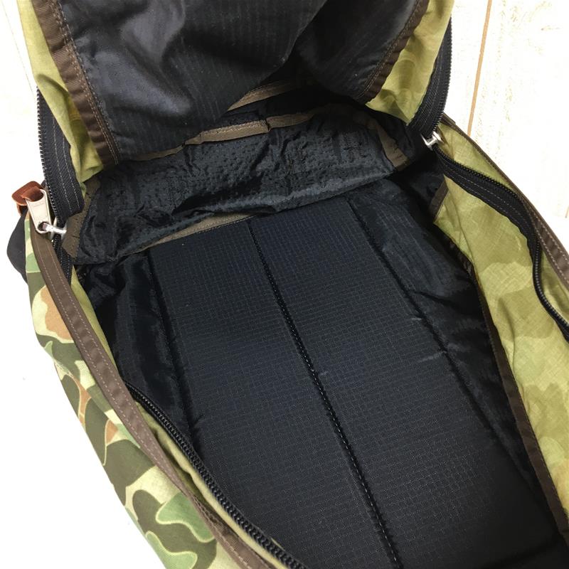Gregory Classic Daypack CLASSIC DAYPACK 26L Duck Hunter Camo WWII Camo  America Made Silver Tag Old Tag Backpack GREGORY Duck Hunter Camo Green  Series