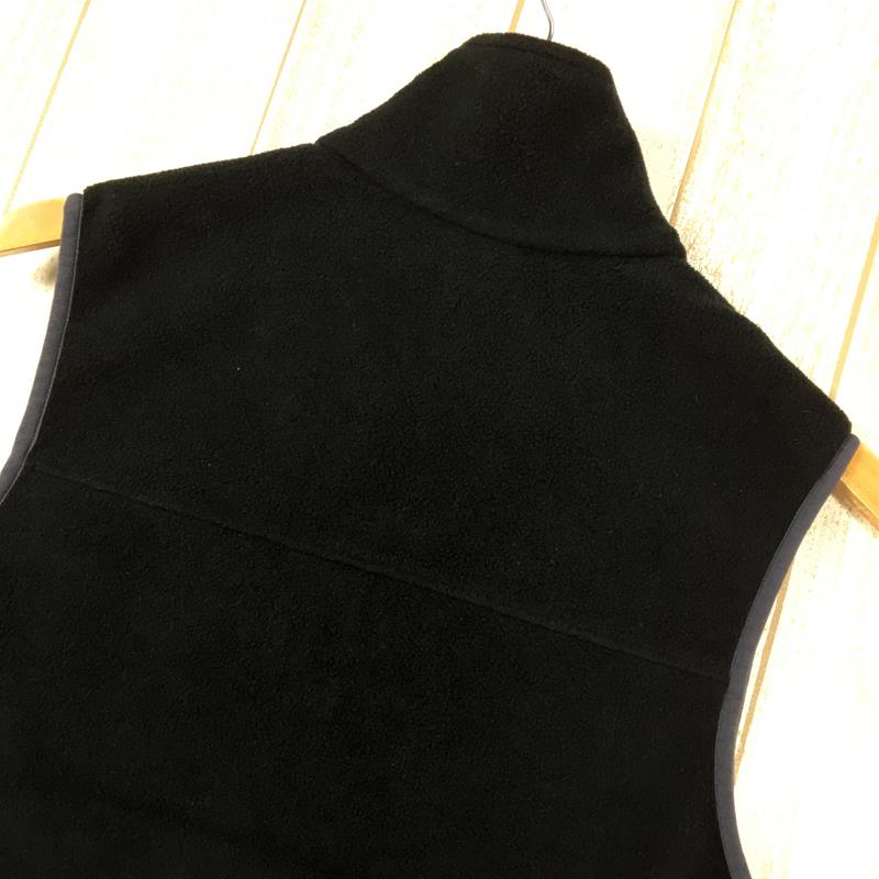 【MEN's M】 パタゴニア ライトウェイト シンチラ スナップT ベスト Lightweight Synchilla Snap-T Vest  フリース ユニフォーム 入手困難 PATAGONIA 25500 Black ブラック系